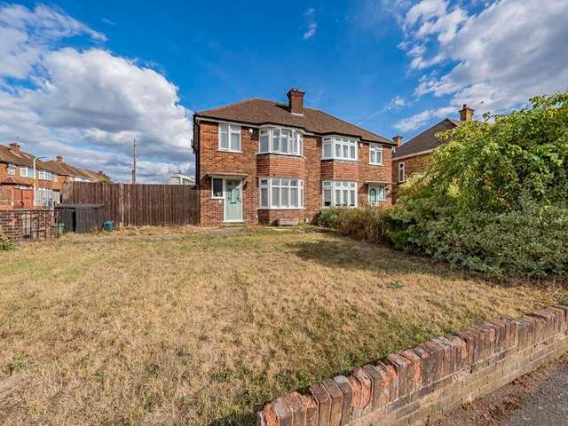 Farm for sale in Cowley, Greater London