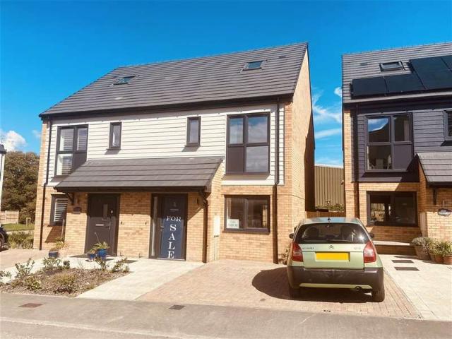 Farm for sale in Orchard Valley, Folkestone and Hythe