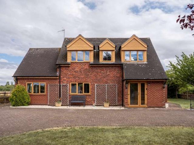 Farm for sale in Cutnall Green, Wychavon