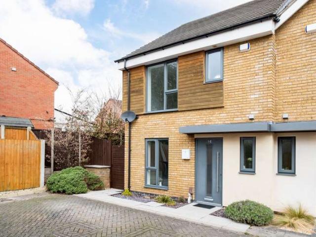 Farm for sale in Barton In Fabis, East Midlands