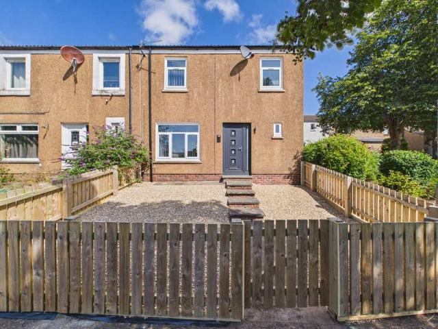 Flat for sale in Stevenston, Scotland