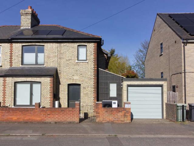 Farm for sale in The Willows, Cambridge
