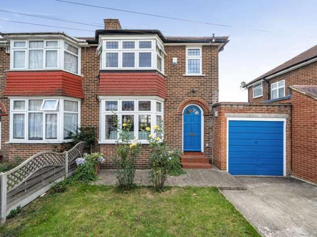 Farm for sale in Queensbury, Greater London
