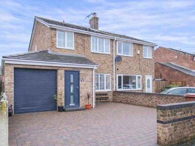 Farm for sale in Knottingley, West Yorkshire