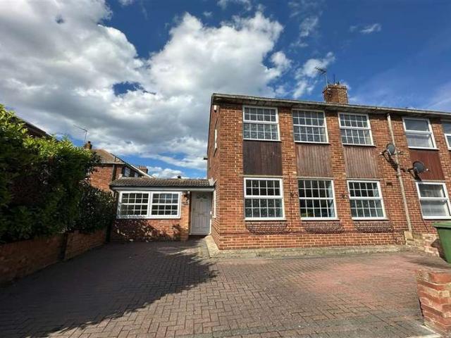 Farm for sale in Sheerness, Oad Street