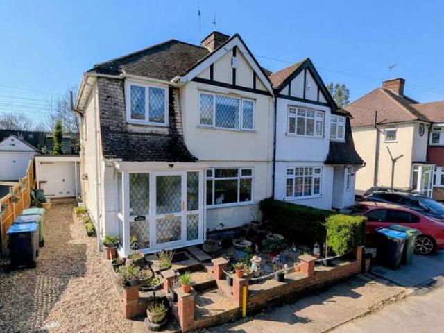 Farm for sale in Pouchen End, Hertfordshire