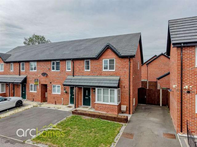 Farm for sale in Westleigh, Wigan
