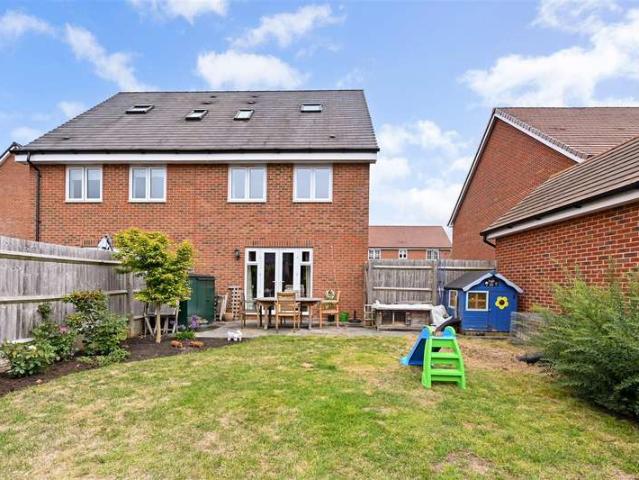 Farm for rent in Eastergate, Arun