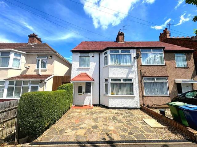 Farm for sale in Wealdstone, Greater London