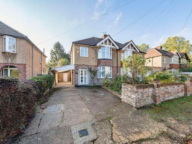 Farm for sale in London Borough of Hillingdon, Greater London