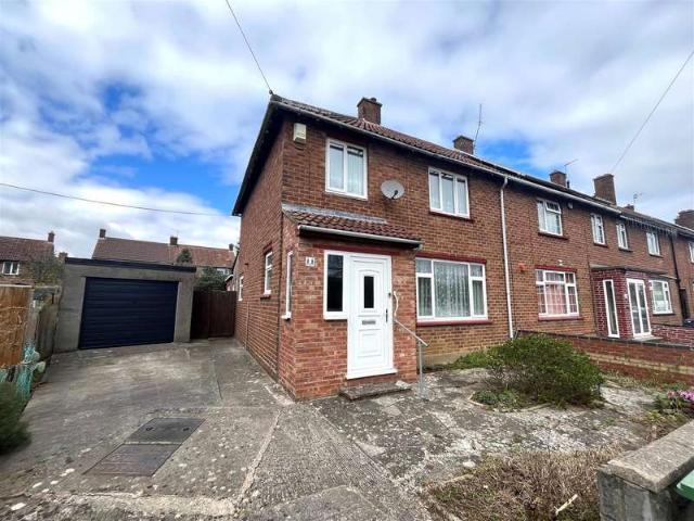 Semi Detached House for sale in Southmead, Repton Grange
