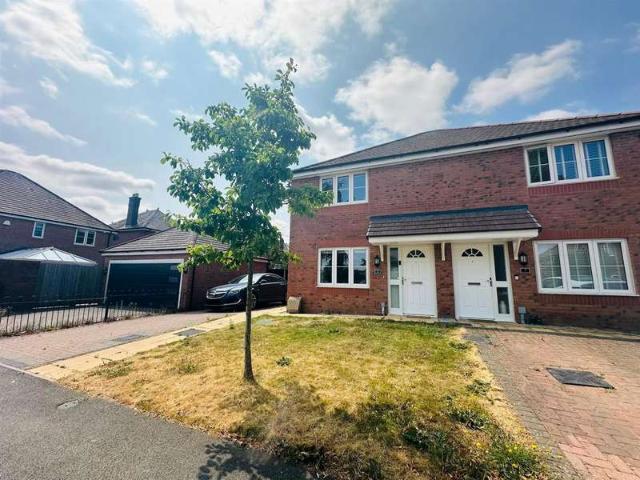 Farm for rent in Camp Hill, Warwickshire