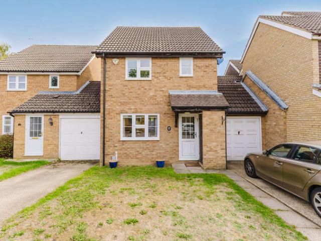 Farm for sale in Kingswood, Watford