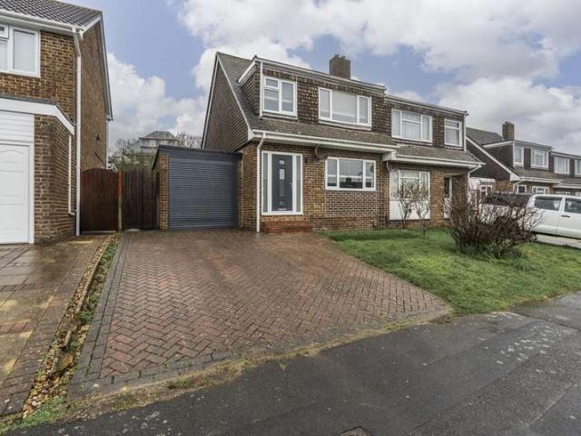 Farm for sale in Lowford, Helford