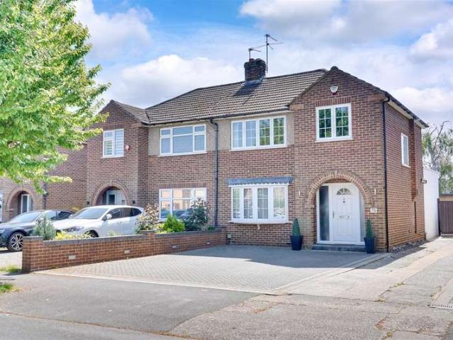 Farm for sale in Broxbourne, Hertfordshire