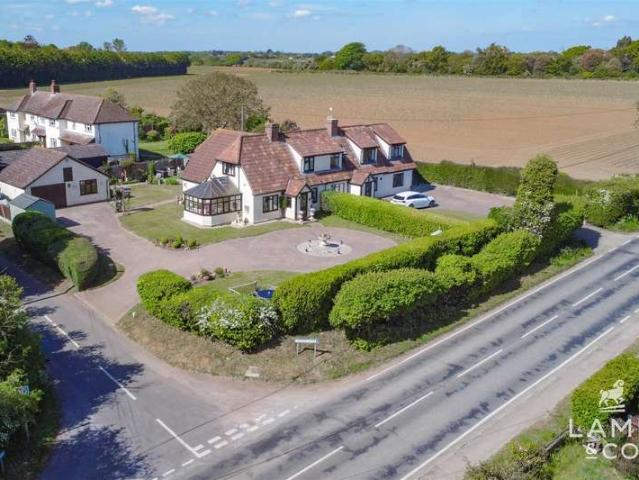 Farm for sale in Beaumont-cum-Moze, Dale Hill