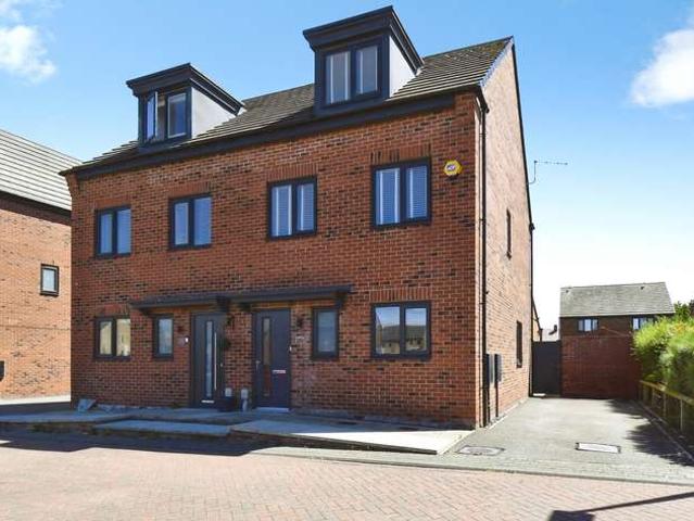 Farm for sale in Marfleet, Hull