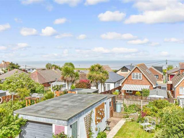 Farm for sale in Minster-on-Sea, Oad Street