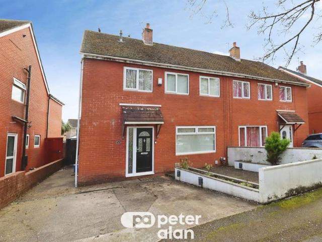 Farm for sale in Falcon Lodge, Wales