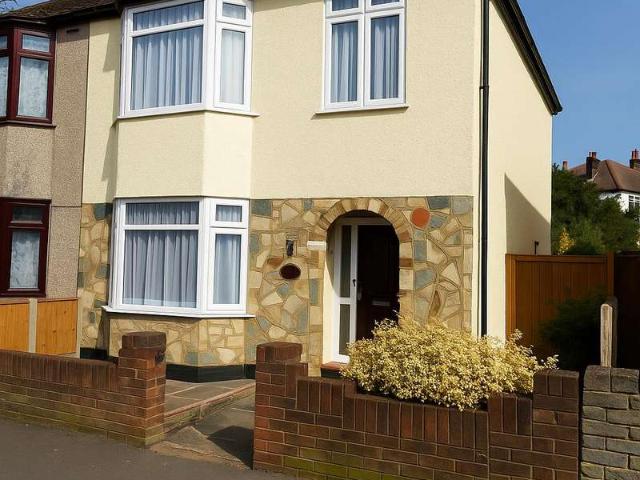 Farm for sale in Collier Row, Greater London