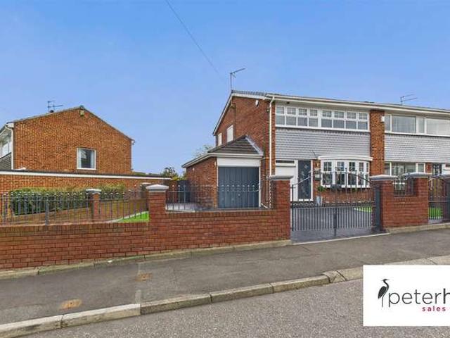 Farm for sale in Hastings Hill, Tyne And Wear