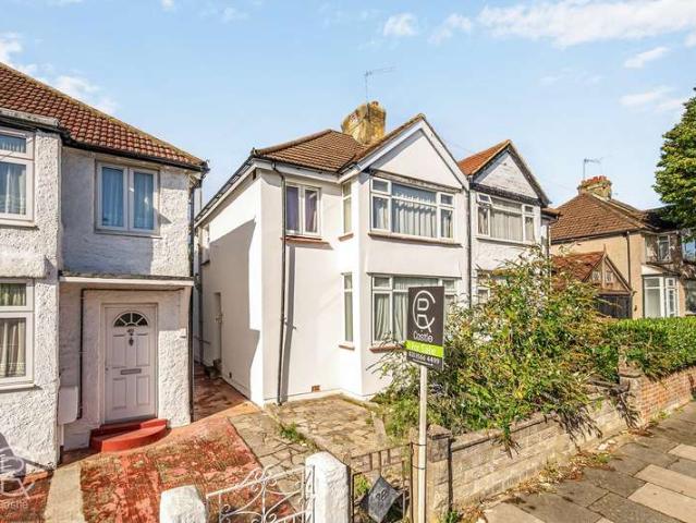 Farm for sale in London Borough of Ealing, Greater London
