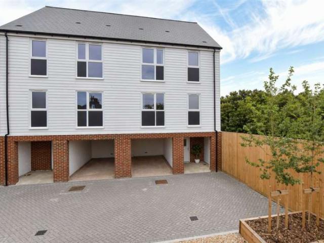 Farm for sale in Hythe, Folkestone
