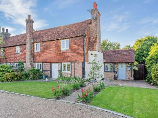 Farm for sale in Crowhurst, Hillview