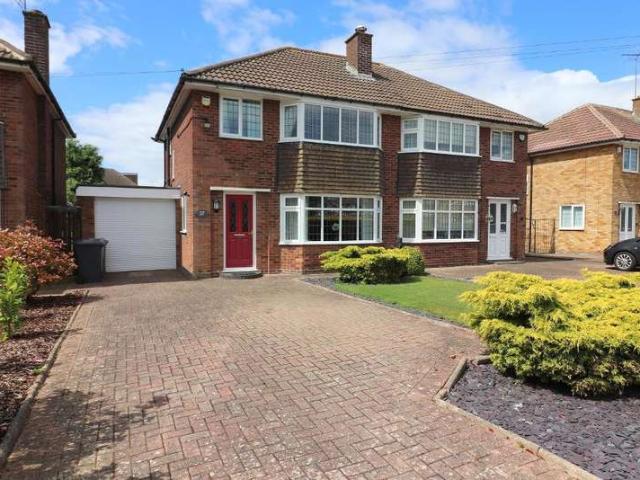 Farm for sale in Stopsley, Luton