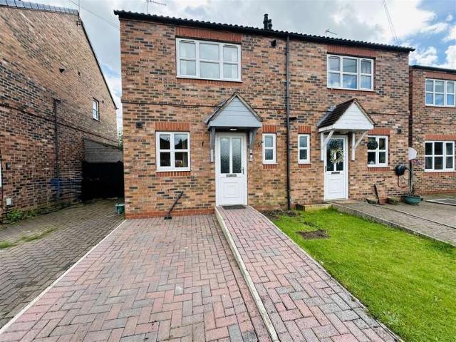 Farm for sale in Hemingbrough, North Yorkshire