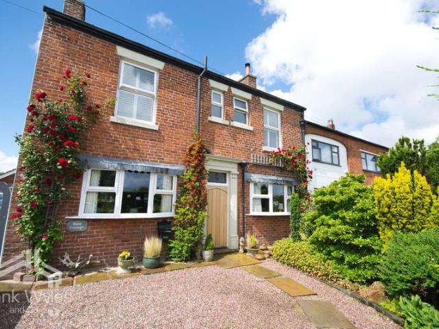 Farm for sale in Freckleton, Fylde