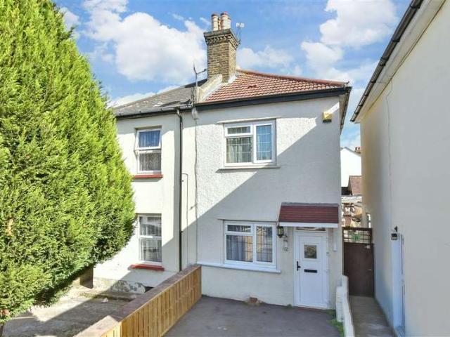 Farm for sale in London Borough of Croydon, Greater London