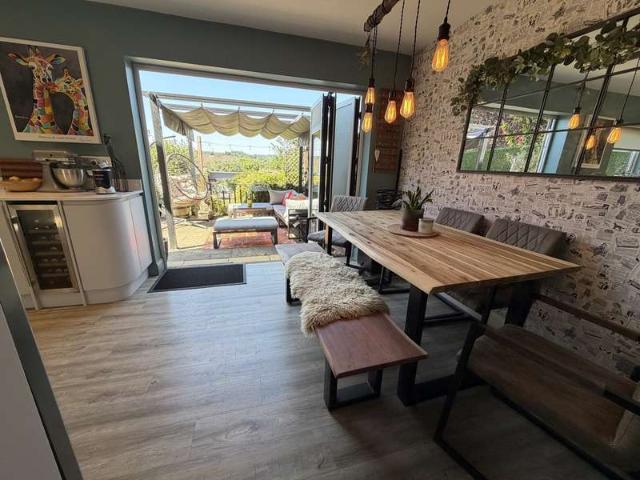 Farm for sale in Bennetts End, Pouchen End