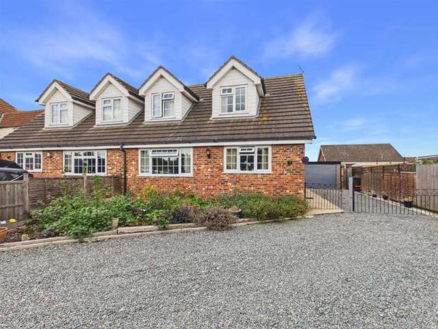 Farm for sale in Mablethorpe and Sutton, Belleau