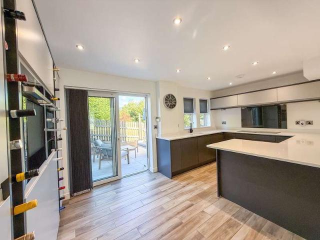 Farm for sale in Hill Top, Slaithwaite