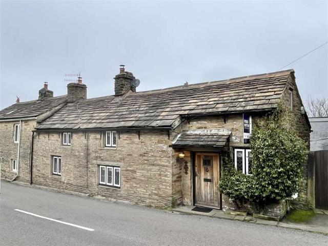 Farm for sale in Little Padfield, Charlesworth