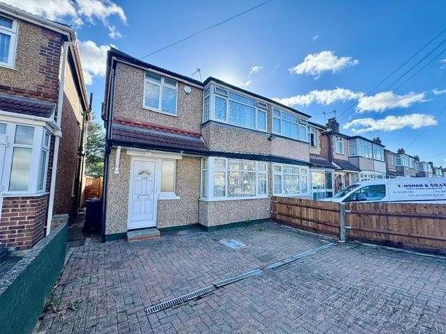 Farm for sale in Wood End, Greater London