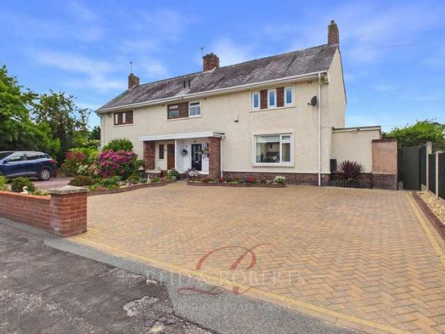 Farm for sale in Northop, Wales