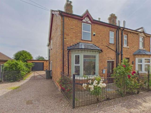 Farm for sale in Barnard's Green, Forthampton