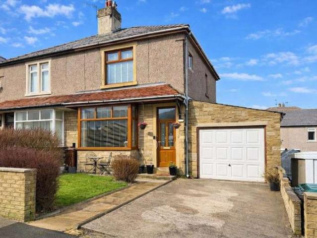 Farm for sale in Baildon, West Yorkshire