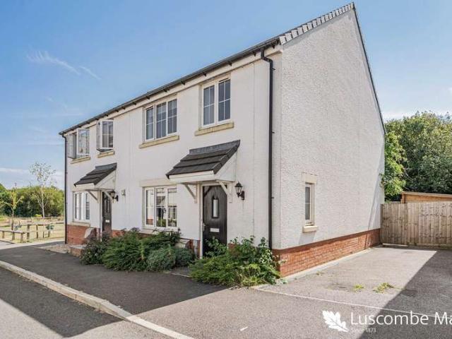 Farm for sale in Moorhaven Village, Strode