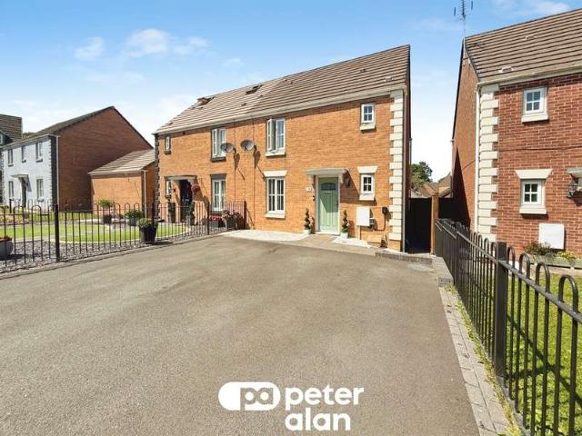 Farm for sale in Gilfach, Cefn Fforest