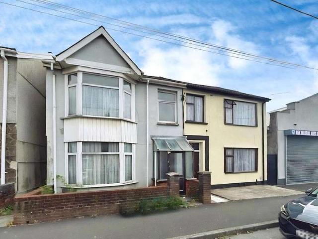 Farm for sale in Gorseinon, Wales