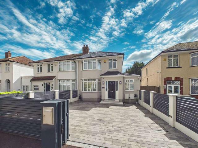Farm for sale in North Watford, Hertfordshire