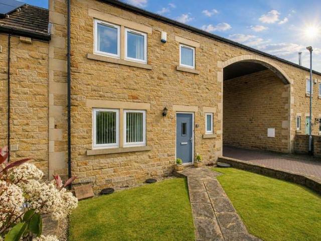 Farm for sale in Crofton, West Yorkshire