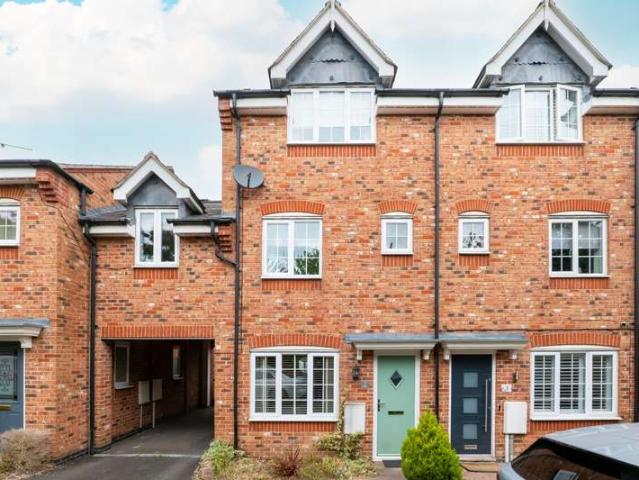 Townhouse for sale in Elmfield, Leicestershire