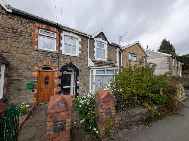 Farm for sale in Abercynon
