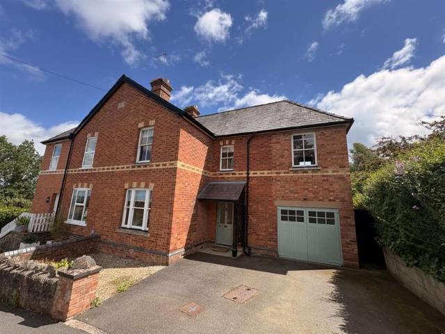 Farm for rent in Forthampton, Worcestershire