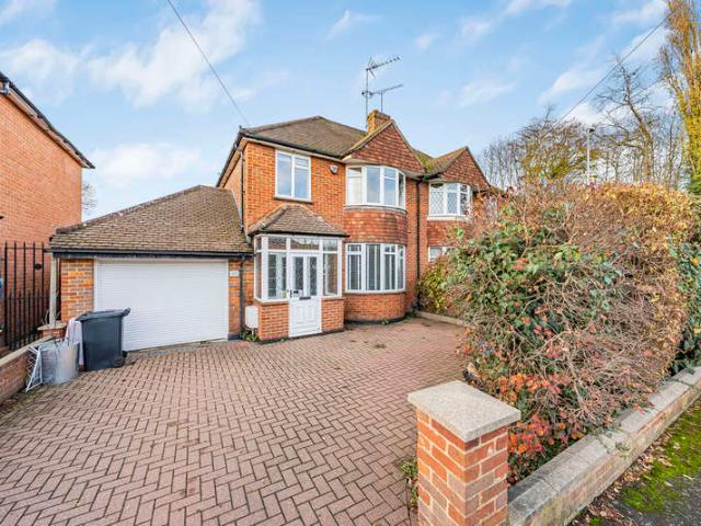 Farm for rent in Denham, Denham Green