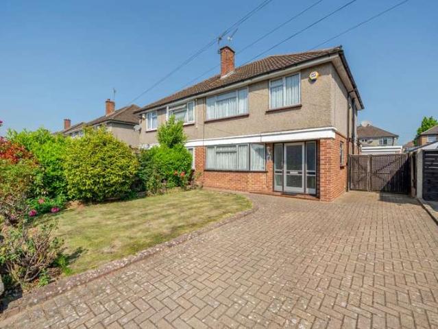Semi Detached House for sale in Slough